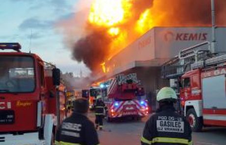 Junaki rešujejo tudi na božič in silvestrovo