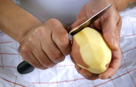 Zvijača za ekspresno lupljenje krompirja (video)