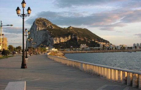 Gibraltar, mala angleška oaza na jugu Španije