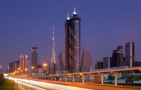 V Dubaju je svoja vrata odprl najvišji hotel na svetu!