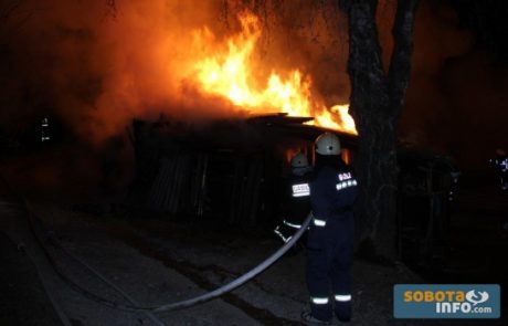 Požar zajel drvarnico in gospodarsko poslopje