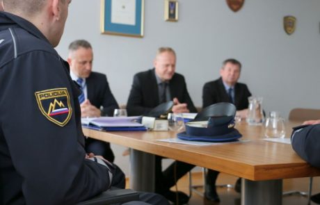 Naši policisti na pomoč Makedoncem