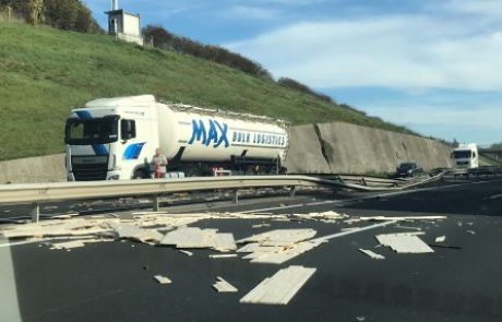 FOTO in VIDEO: Na Štajerki trčila tovornjaka, avtocesta na dveh odsekih zaprta