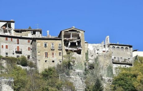 Italijo še vedno trese; seizmologi svarijo pred učinkom domin