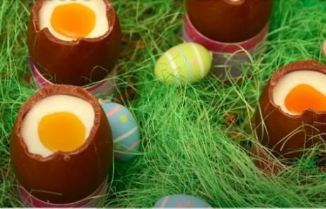 Čokoladni jajčki, ki bodo hit letošnje velike noči: Narejeni v nekaj minutah, slastni in tako zelo simpatični!