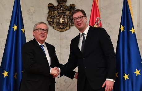 Juncker pohvalil napredovanje Srbije na poti v EU