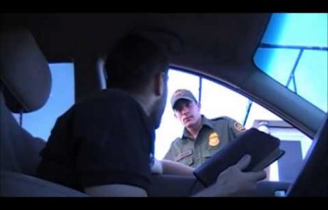 Kako se najhitreje odkrižati policistov, če nas doleti mejna ali prometna kontrola (video)