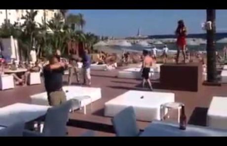 Ko 130-kilogramski moški pokaže profesionalni plesalki, kako se to dela (video)