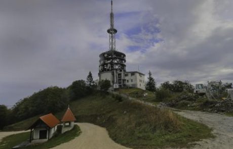 Na oddajniku Kum se je oglasil požarni alarm