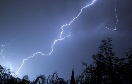 Danes bo vroče, zvečer na Štajerskem možne nevihte