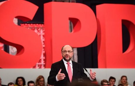 Dve tretjini podpornikov SPD za vstop v veliko koalicijo