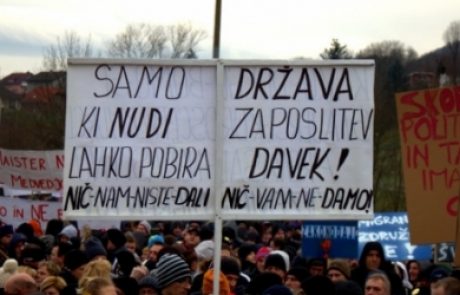 Delavci migranti: Trošite davkoplačevalski denar!