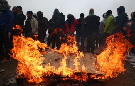 Sekire in harpune v spopadih med Korzičani in migranti