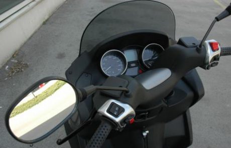 Pijan na moped, za nesrečo pa kriva voznica