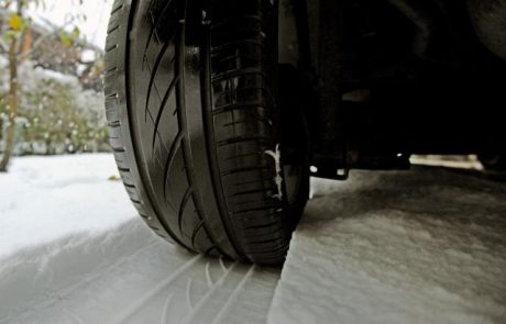 Na Gorenjskem bo potekal nadzor glede pripravljenosti vozil na zimske razmere