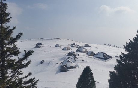 Nočna reševalna akcija – na Veliki planini obtičali trije Arabci