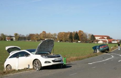 Počilo zaradi prekratke razdalje, sopotnica poškodovana