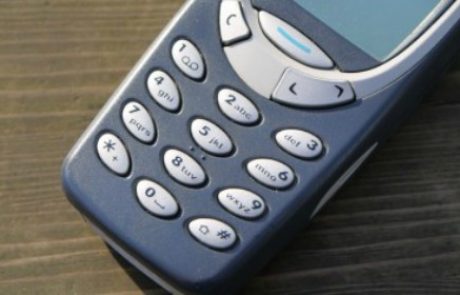 Neuničljiva Nokia 3310 se vrača na trg