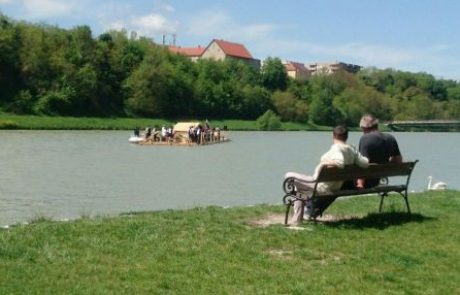 Splavarji ogorčeni: Občina zaničuje več kot 700-letno tradicijo