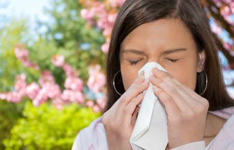Pozor: Alergija se te lahko loti tudi v odrasli dobi