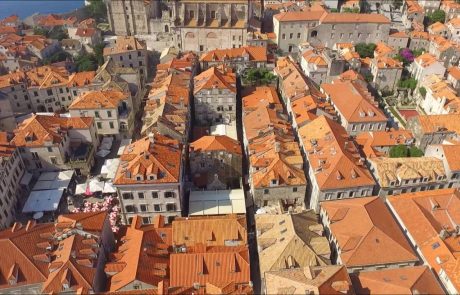 Poglejte čudovite posnetke Dubrovnika narejene z dronom (video)
