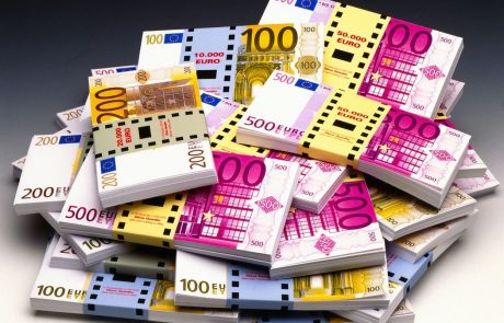 V največji božični loteriji razdelili 2,4 milijarde evrov