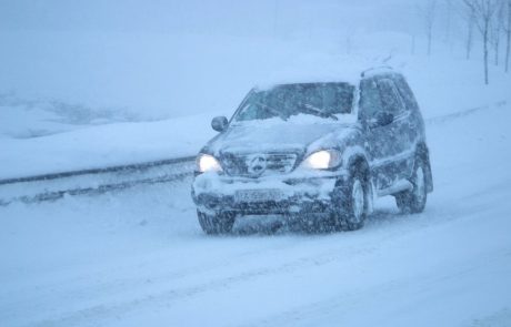 Sneg ponekod po Sloveniji spet povzročal težave, v četrtek prihaja nova pošiljka