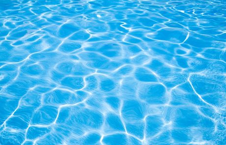 Tragedija v Termah Ptuj: Otrok po utapljanju v bazenu kljub pomoči umrl