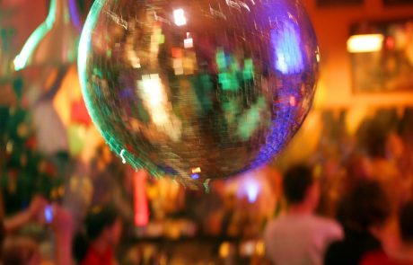 V sežanskem nočnem klubu osem let cvetela prostitucija: Cene za spolne usluge so se gibale od 100 do 500 evrov