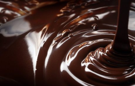 Dobra novica za sladkosnede na dieti: Švicarji izumili recept za sladko čokolado brez dodanega sladkorja in sladil