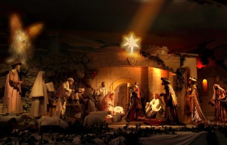V Betlehemu ob božiču množice romarjev