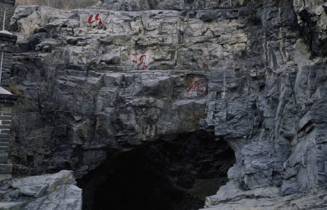 V kitajskih jamah odkrili 4.000 let stare slike ‘olimpijskih iger’