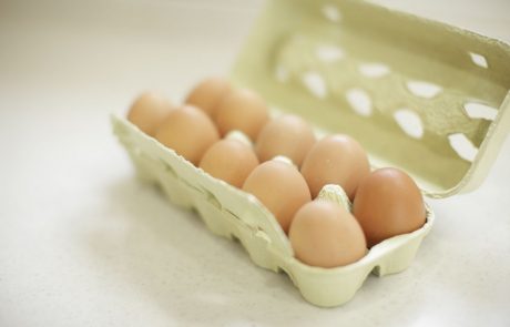 Tudi v Sloveniji odkrili jajčne izdelke s povišano vsebnostjo insekticida fipronil
