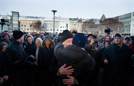 Islandci so siti desnice, nova vlada bo levosredinska s pirati na čelu