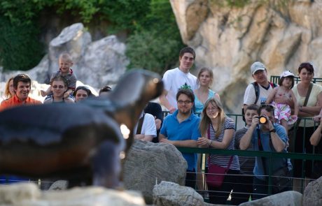 V starosti 130 let umrl najstarejši prebivalec dunajskega živalskega vrta Schurli