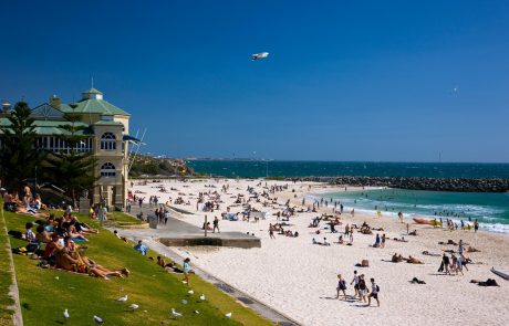 Avstralija 21. februarja po skoraj dveh letih odpira meje za cepljene tuje turiste