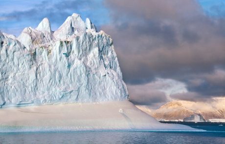 Grenlandija želi prodajati vodo, ki nastaja pri taljenju ledu