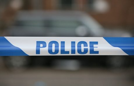 V britanskem Salisburyju dve osebi v kritičnem stanju zaradi zastrupitve z neznano snovjo