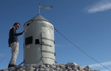 Prenova Aljaževega stolpa se že zaključuje