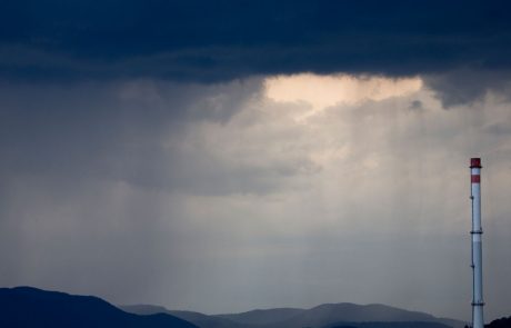 Silovita nevihta v Romuniji terjala osem življenj
