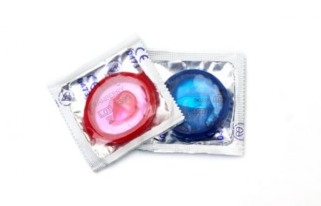 Kondomi za mlade med 18. in 25. letom kmalu brezplačni