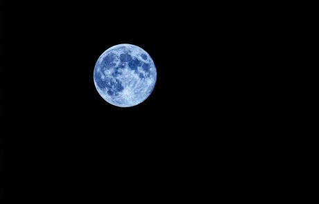 Kaj nam prinaša nedeljska modra luna …