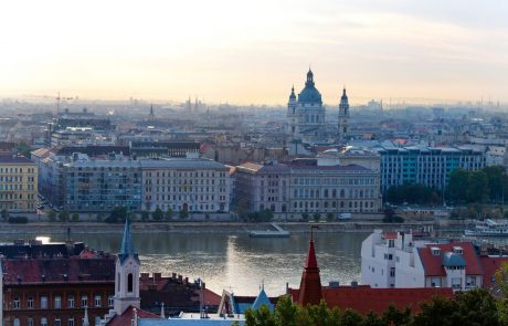 V Budimpešti vrh 16 držav srednje in vzhodne Evrope ter Kitajske