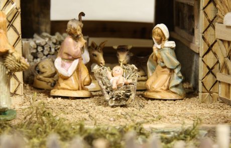 Kristjani danes praznujejo božič
