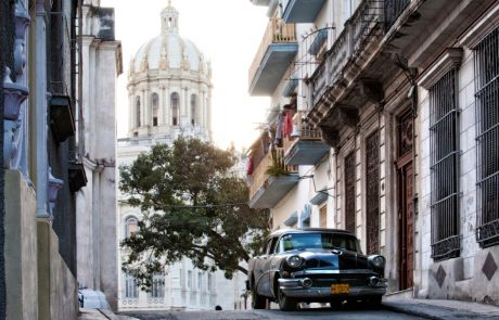 V Havani zaradi epidemije covida-19 policijska ura od 19. ure zvečer do 5. ure zjutraj