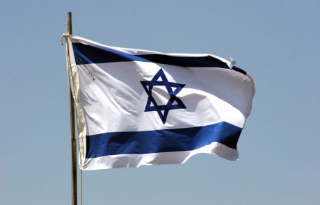 V Izraelu oba odmerka cepiva proti covidu prejelo več kot milijon ljudi