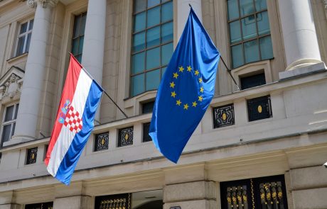 Raziskava: Več kot polovica vprašanih meni, da gre Hrvaška v napačno smer