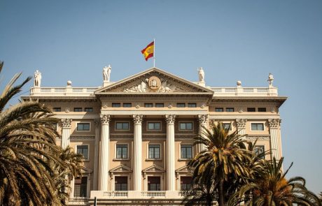 Španska vlada napovedala regionalne volitve v Kataloniji v šestih mesecih