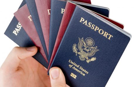 V ZDA skoraj 1000 priseljencev po pomoti dobilo državljanstvo