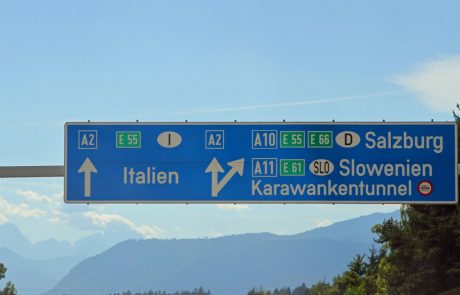 Avstrija bo še naprej izvajala nadzor na meji s Slovenijo